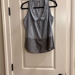Elegant Two-Tone Gray Sleeveless Blouse